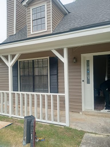 Two-Storey Siding and Trim (4)
